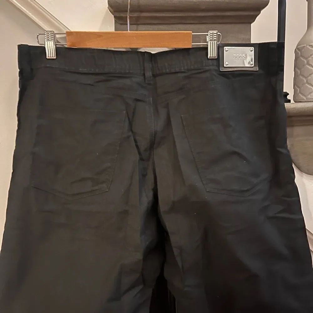 Boss Hugo Boss Black Relaxed Pants sz 33X34